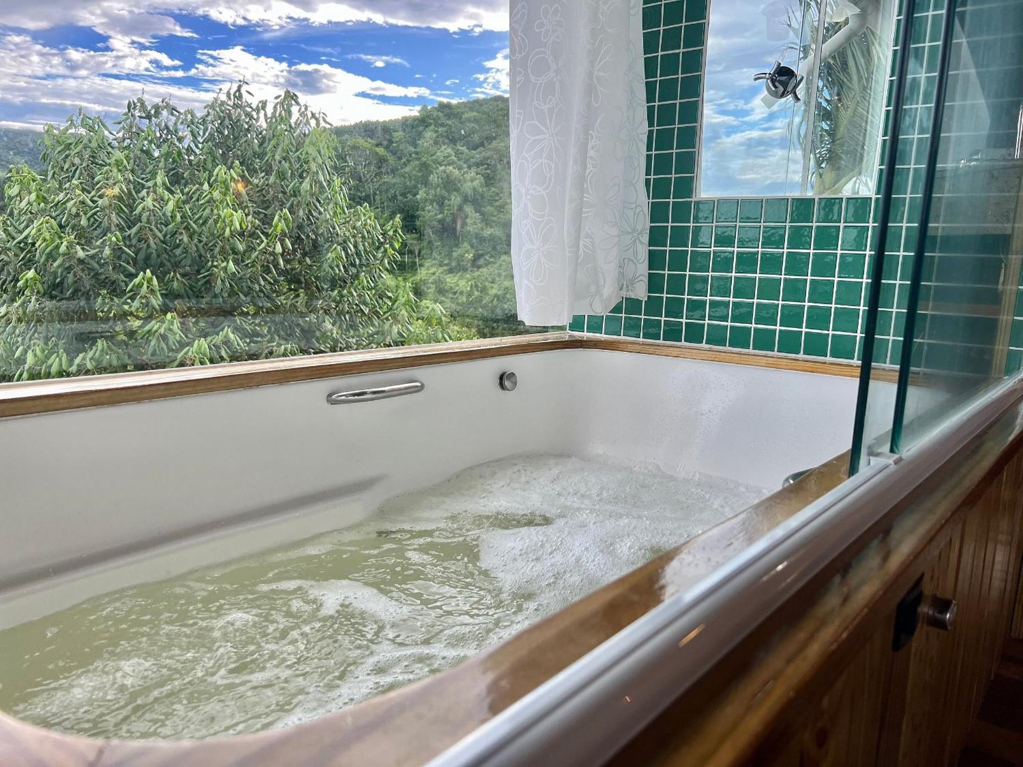 Holiday home Vista Incrivel! Chale Com Hidromassagem! Fu01i *